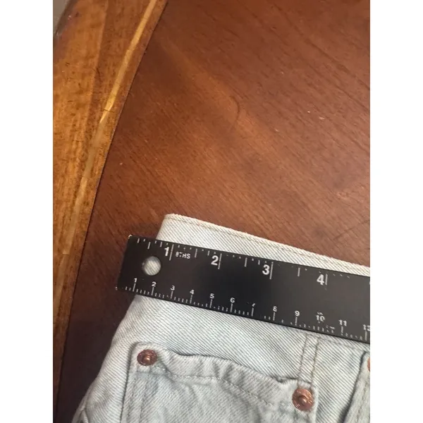 Levi’s 501 Women’s Cut Off Denim Shorts Size W31 Embroidered - Image 6