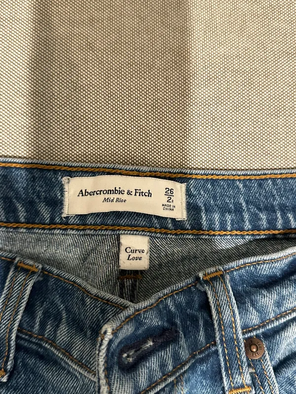 Mid Rise Ankle Straight Jeans - Image 3