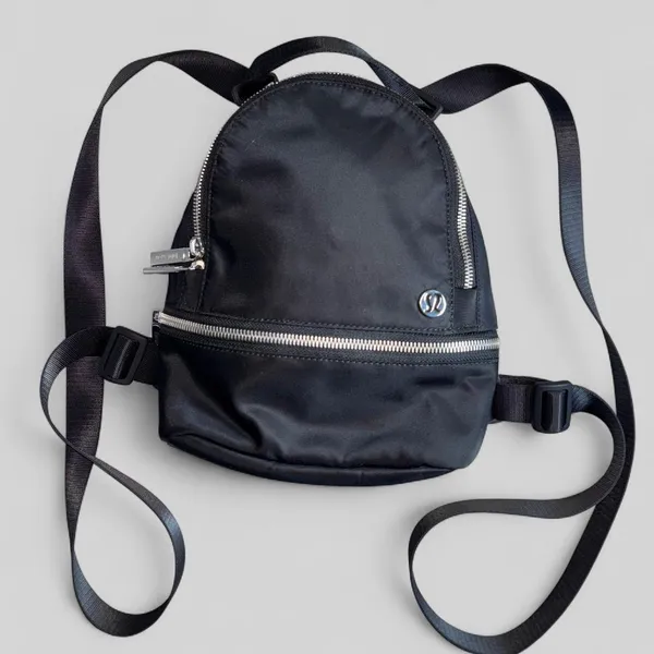 Lululemon Bag City Adventurer Backpack Micro Black+Silver Mini Bag Purse Soldout - Image 4