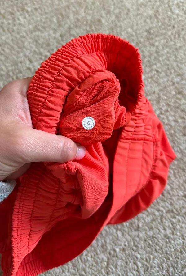 Lululemon Hotty Hot Short High-Rise 4” - Image 3