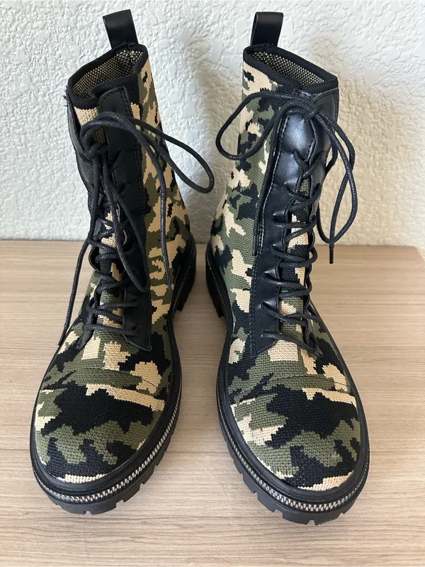 Comfort By Alexis Bendel Camo Combat Boots Green Black Grunge - Image 3
