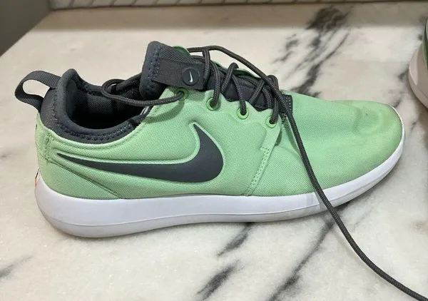 Nike Roshe Two Running Shoes Fresh Mint Green Women's Size 9 (844931-303) - Image 2
