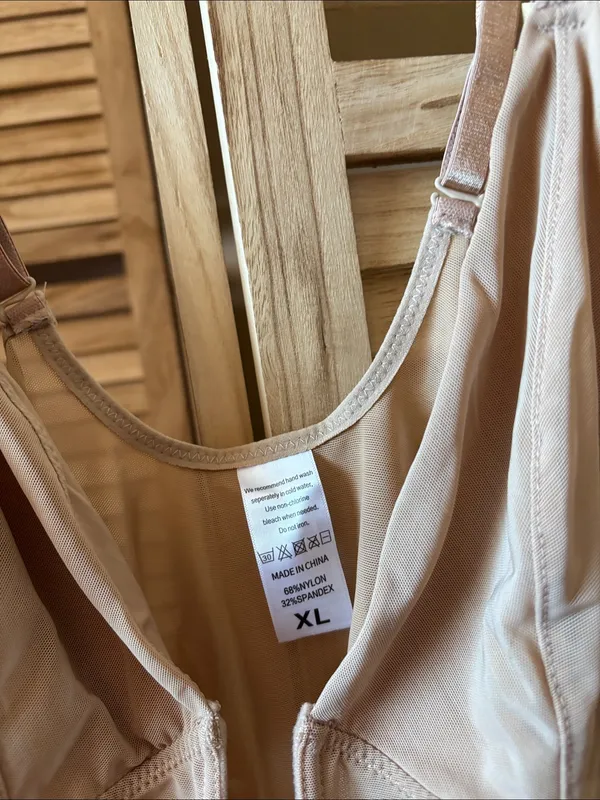 Women’s Nude Shaping Bodysuit with Plunge V-Neck Thong Style XL NWOT - Image 2