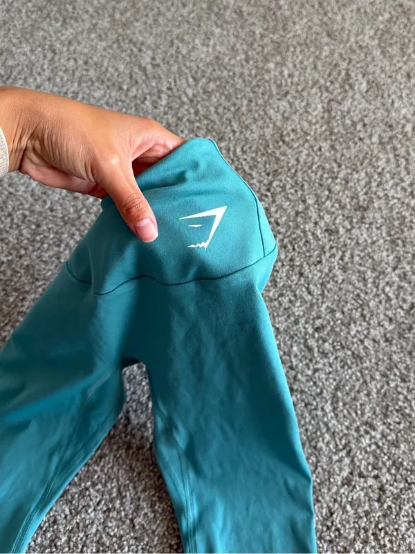 Gymshark Teal High-Waist Cropped Leggings - Image 2