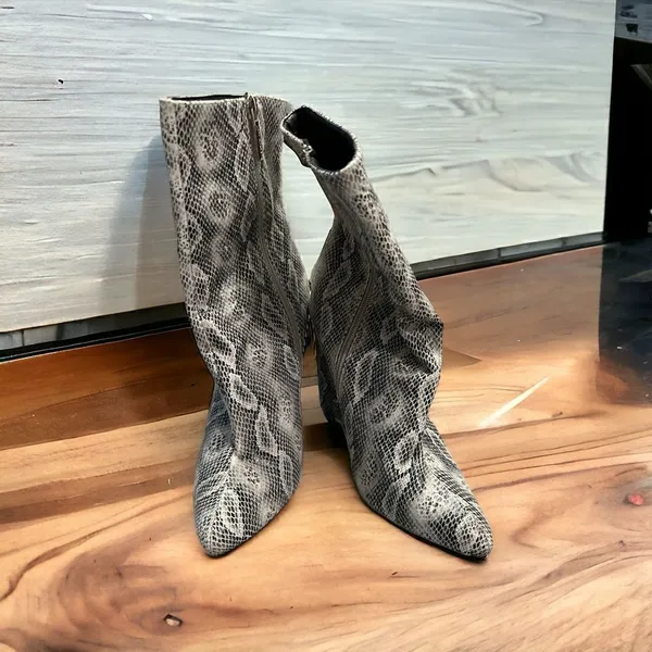 Cape Robbin Boas snake print zipper boots size 7M - Image 2