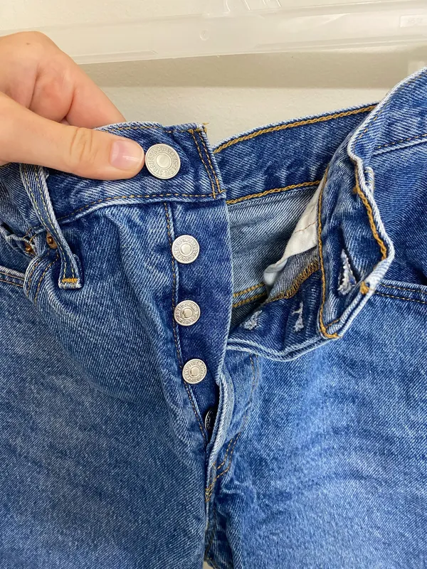Levi’s 501 - Image 2