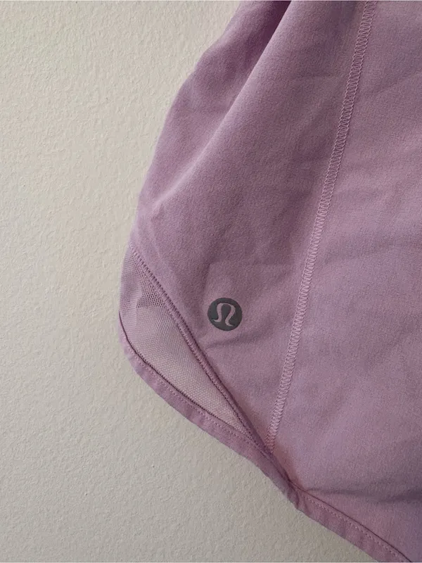 Lululemon Hotty Hot Shorts Size 4 - Image 4