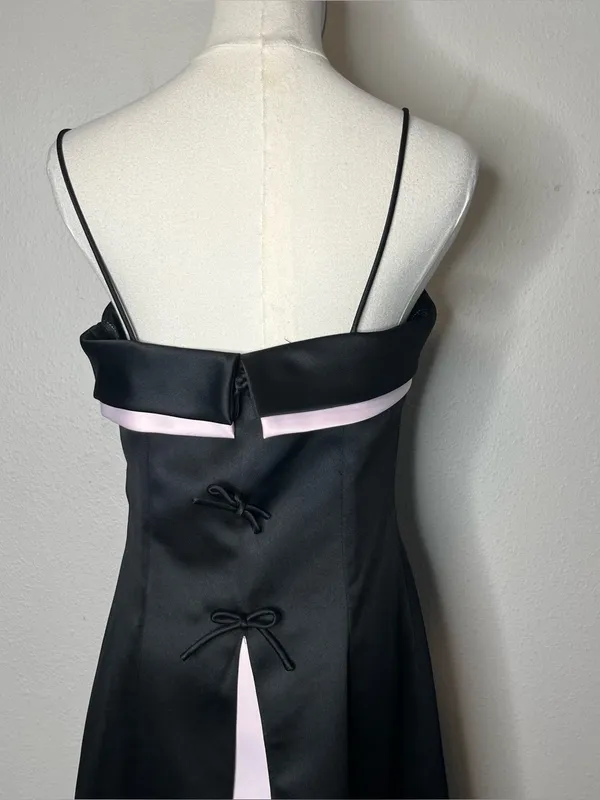 Vintage Black Satin Square Neck Layered Formal Evening Gown Dress 90s Prom - Image 4