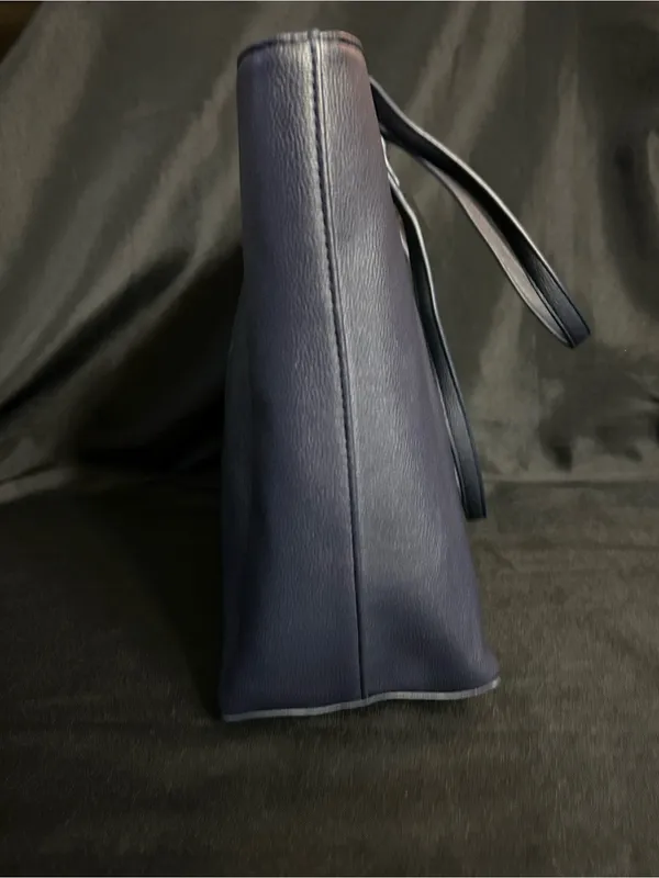 Tommy Hilfiger Dark Blue Embossed Logo Tote Handbag Purse NWT - Image 6