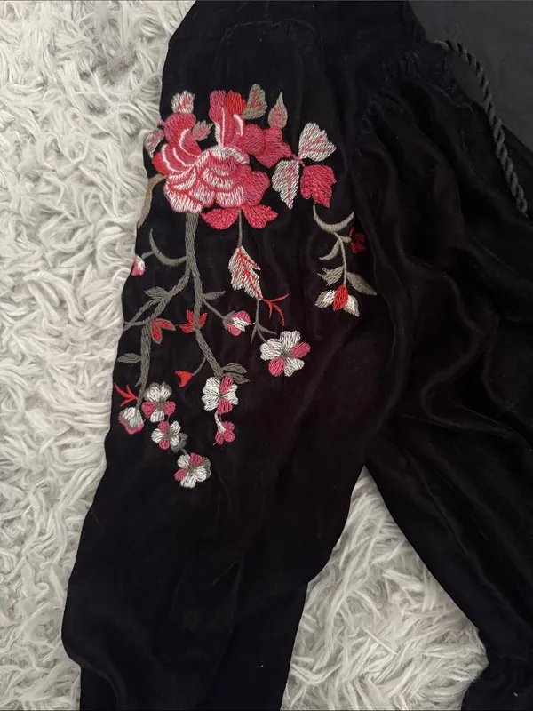 a.n.a Black Velvet Long Sleeve Dress with Pink Floral Embroidery (XS) - Image 4