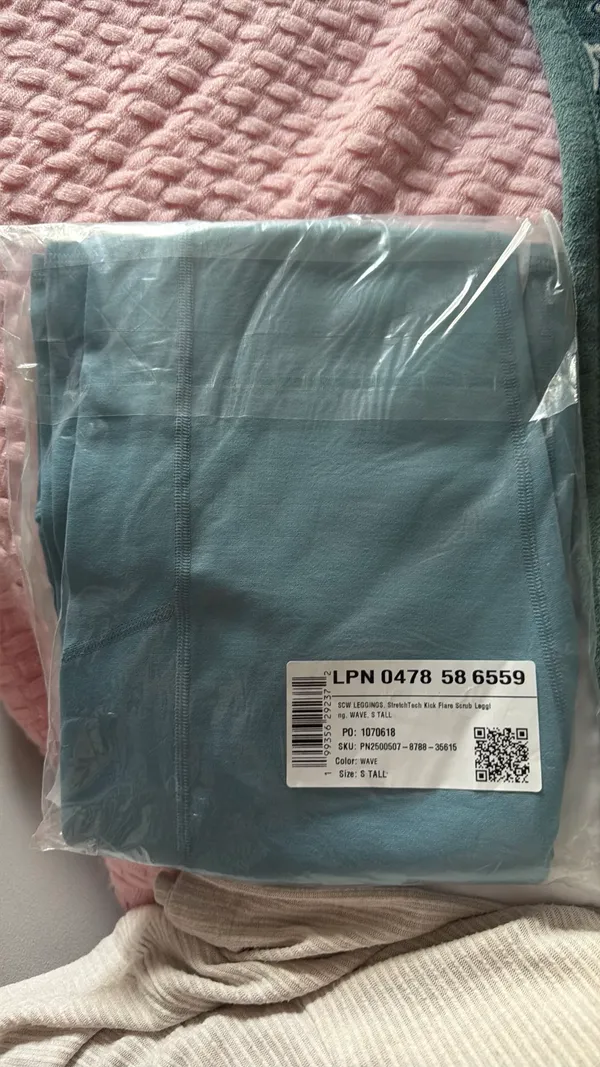 Fabletics scrub leggings - Image 2