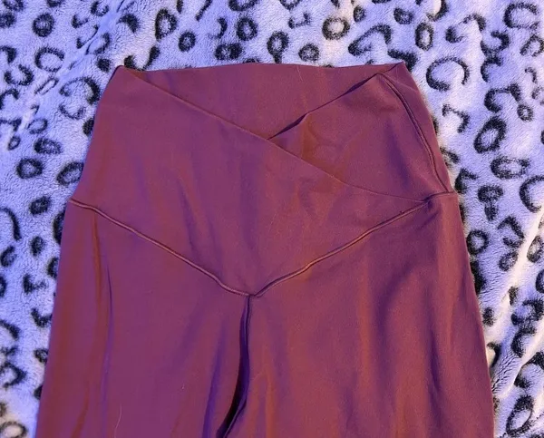 Crossover Leggings - Image 3