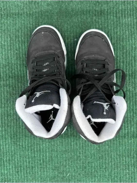 Air Jordan 5 Retro GS 'Oreo' 2021 Size 4.5y Women’s Size 6 - Image 3