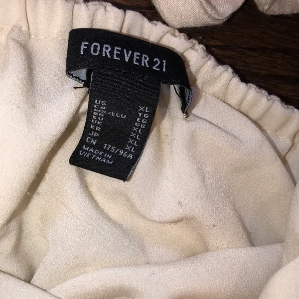Forever 21 ivory color maxi dress size XLarge boho - Image 5