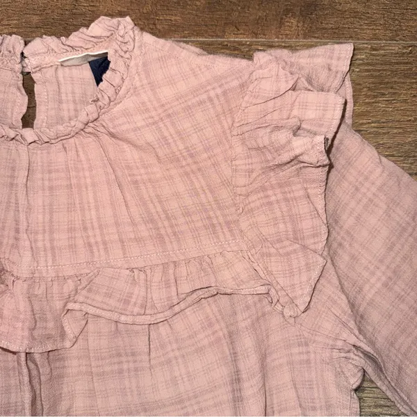 Universal Threads Dusty Rose Long Sleeve Peasant Ruffle Top - Image 4