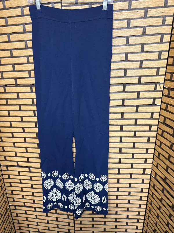 Camila coelho blue floral pants size Small - Image 2