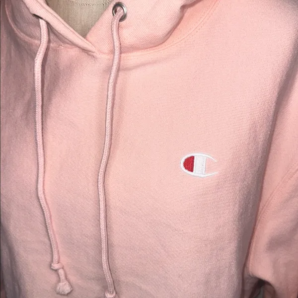 Champion Pink Cropped Hoodie - Image 3