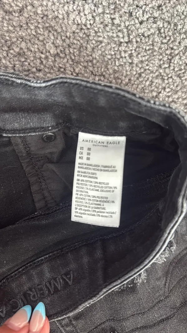 American Eagle Jean Shorts - Image 3