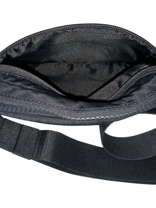 Lululemon Black Everywhere Belt Bag Size 1L - Image 7