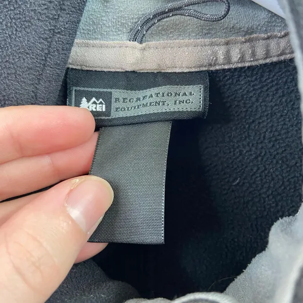 REI adult black gray fleece‎ full zip pocket outdoor athletic active jacket S/M - Image 8