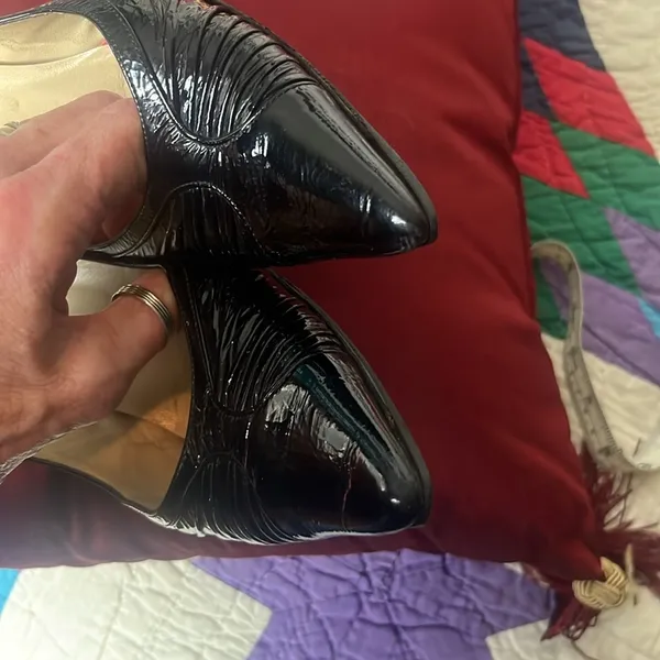 Jimmy Choo black Patent Leather Pointed Toe Heels 3 1/2 inch sz 40 - Image 8