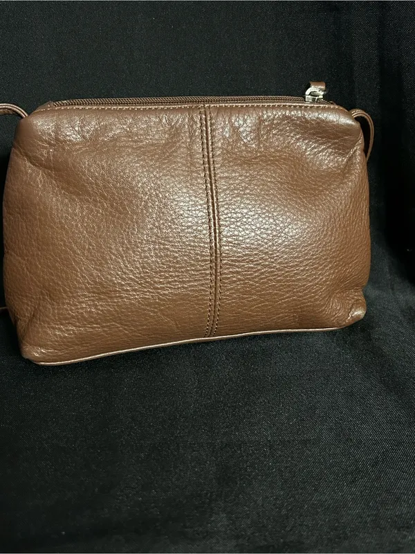 Stone Mountain Accessories Brown Pebbled Leather Crossbody Purse - Image 2
