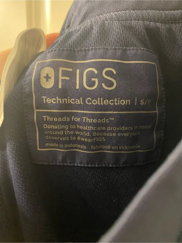 Figs Freex Line Navy scrub set - Image 7