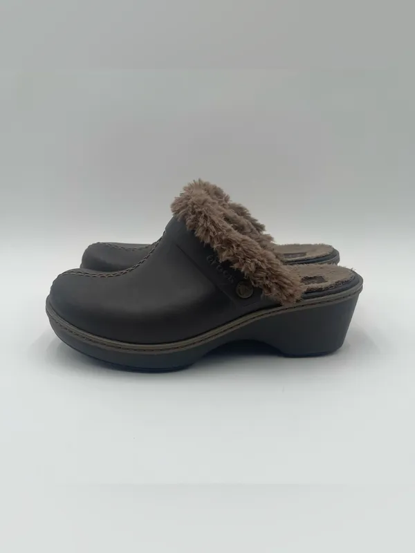 CROCS Cobbler Eva Clogs Heeled Mules Faux Fur Women’s Sz 7 Slip On Casual - Image 2