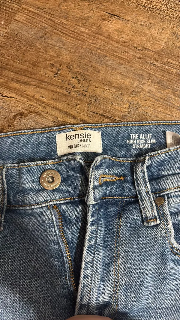 Kensie Jeans Straight Leg - Image 2
