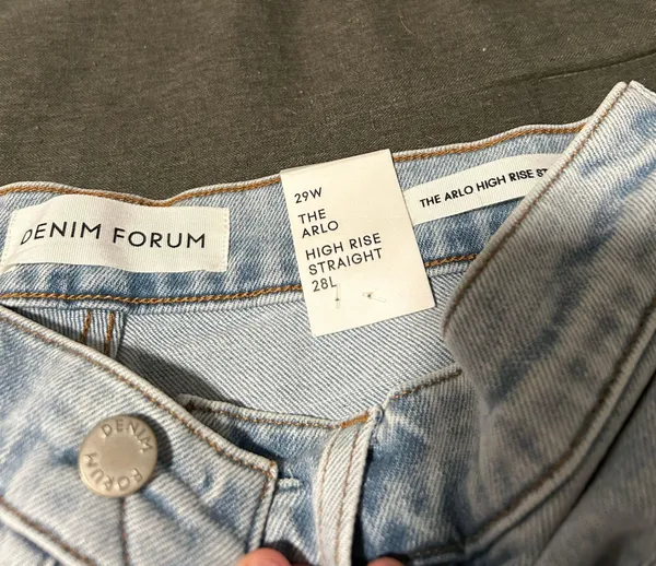 Aritzia Denim Forum Jeans - Image 3