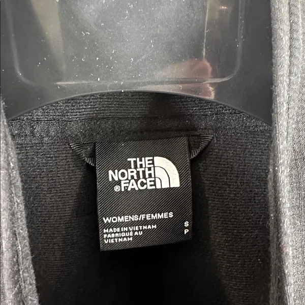 The North Face women’s soft shell full zip embroidered logo vest size small - Image 4