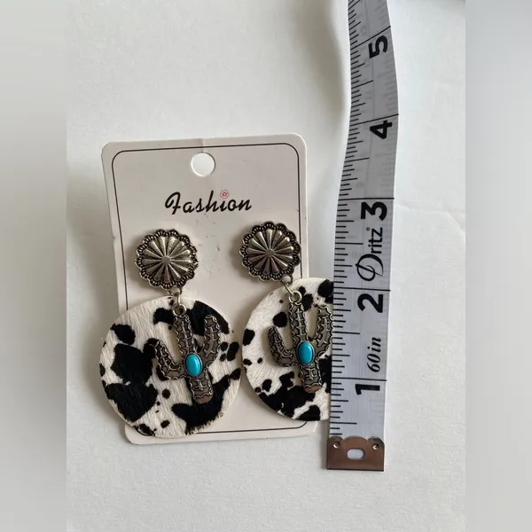 Cow pattern cactus‎ with turquoise decor dangle ethnic style earrings Black - Image 6