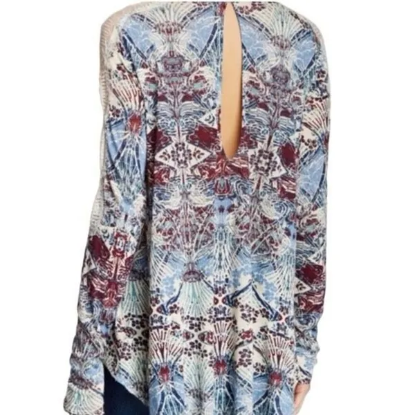 ✨FREE PEOPLE: New World Snow Lace Split Fly Away Top✨ - Image 6