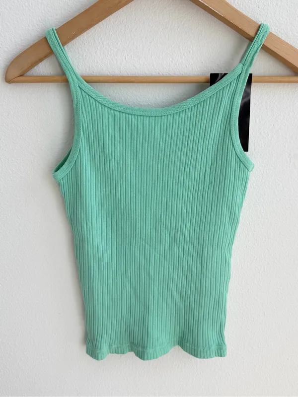 Brandy Melville Beyonca Tank Top Mint Green Ribbed NWT - Image 5