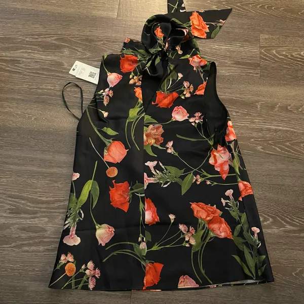 NWT Ted Baker London raeven cowl neck black floral sleeveless top. Size 2 medium - Image 7