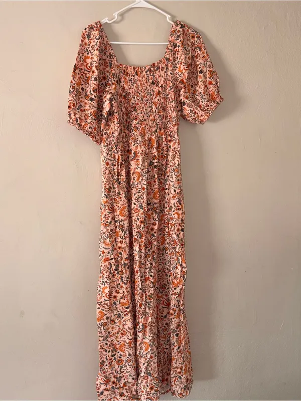 Old Navy fit & floral smocked floral dress M - Image 3