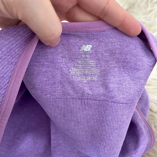 NWOT purple New Balance seamless cropped sports bra Size M - Image 4