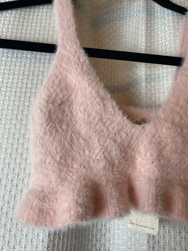 Free People blush pink fuzzy crop tank✨ - Image 3