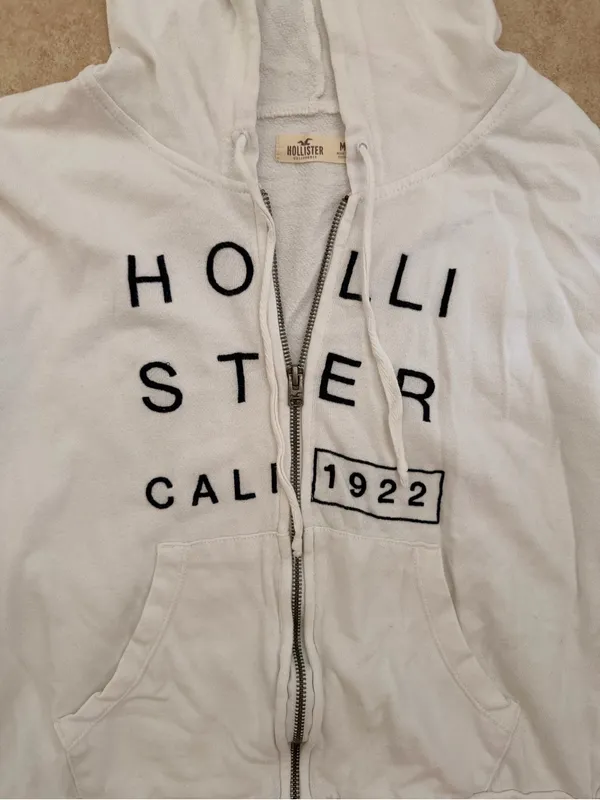 Hollister California White Zip-Up Hoodie - Image 2