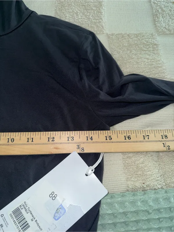 NWT Lululemon Nulu Wundermost Turtleneck Bodysuit size M - Image 4