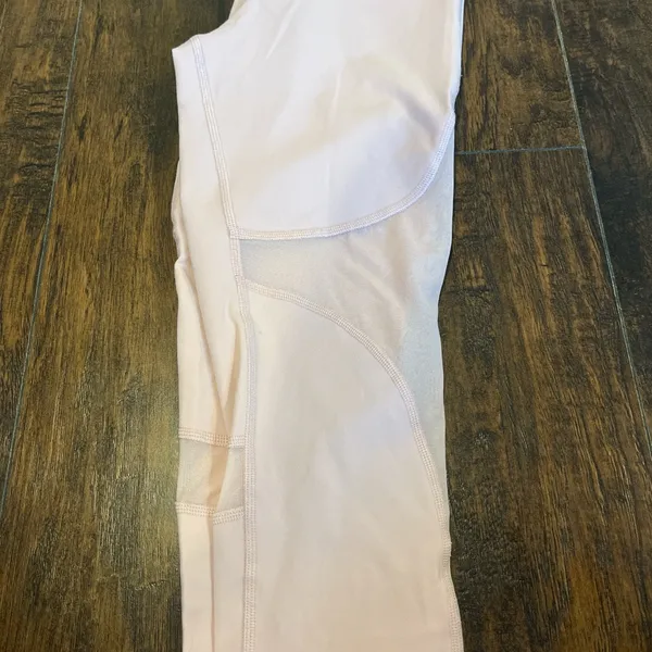 ALO Light Pink Mesh Side Capri Leggings - Image 2