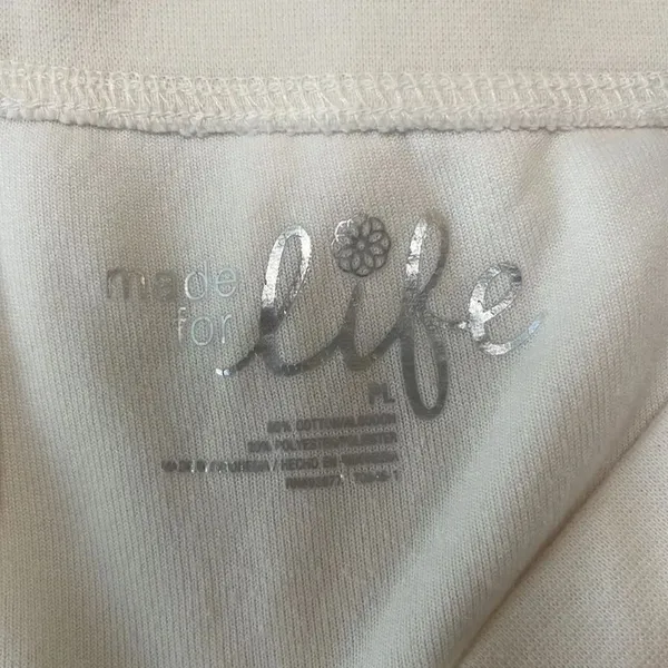 Made for Life soft velvet Capri sweatpants. Size PL. drawstring waist. - Image 3