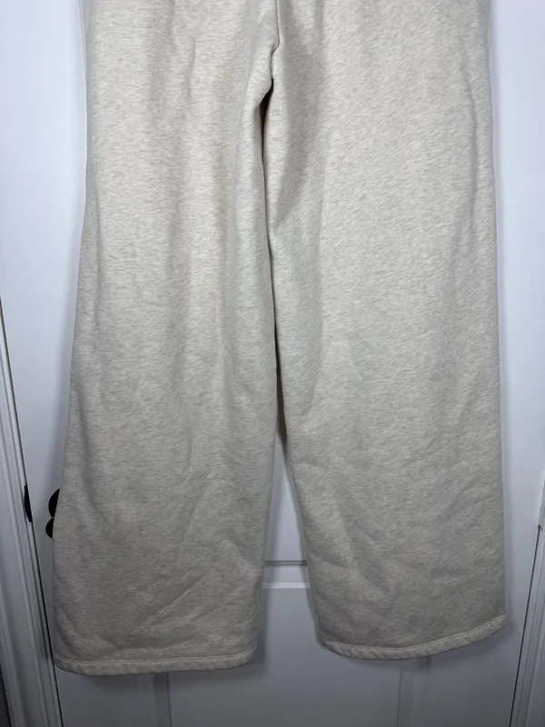 Vuori Performance Wide Leg Lounge Sweatpants Oatmeal Heather - Image 4