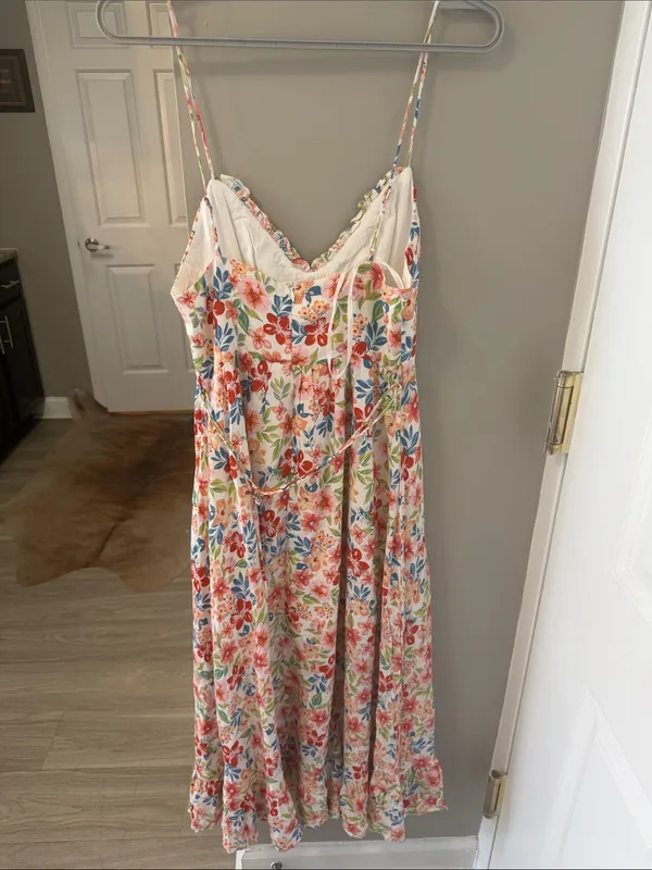 $99 Selfie Leslie x Indikah Floral Midi Dress - NWOT, Size Small - Image 6