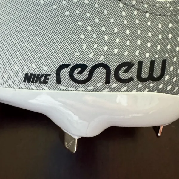Nike Renew Softball Cleats Size 8 NWOT - Image 13