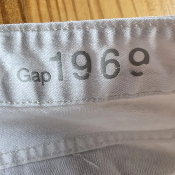 Gap 1969 Long & Lean White Sexy Bootcut Jeans Size 12 / 31x32 Y2K Mid Rise Denim - Image 6