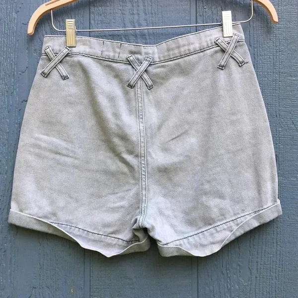 BDG Women's Size 24 Cora Light Blue Denim Shorts v6x - Image 3