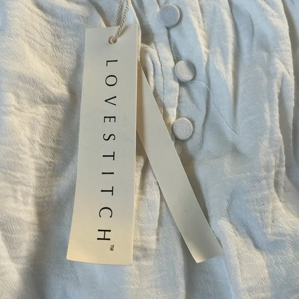 Love Stitch women’s cream tank top sz small NEW - Image 2