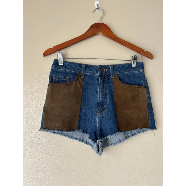 BDG High Rise Cheeky Boho Suede Pocket Festival Micro Shorts Size 28 - Image 5