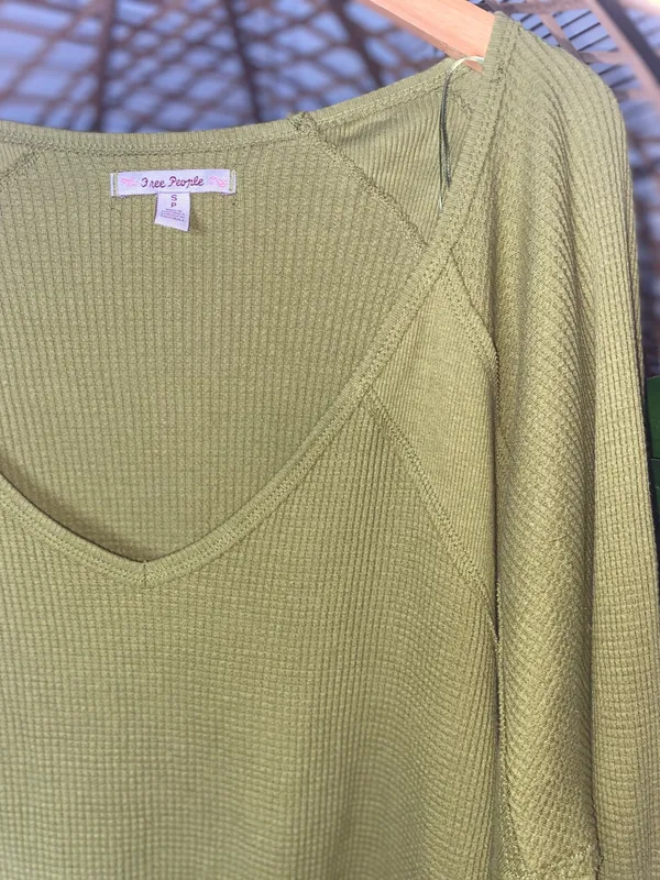 Free People Women’s Thermal Long Sleeve Top Size Small - Image 5